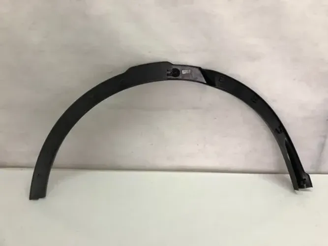Moldura Lateral Tras. Land Rover Discovery Sport 2014 A 2019
