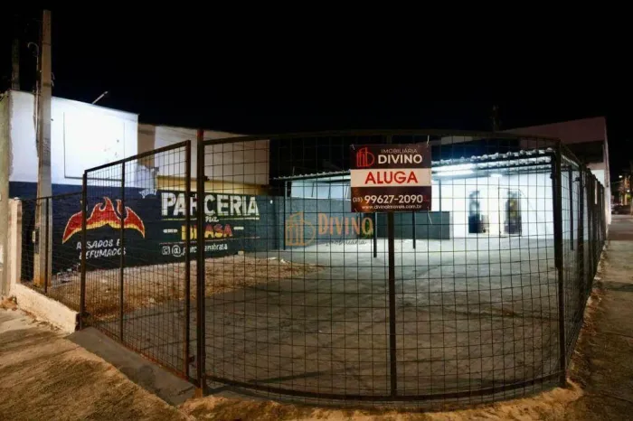 Ponto para alugar por R$ 2.800,00/mês - Conjunto Habitacional Júlio de Mesquita Filho - So