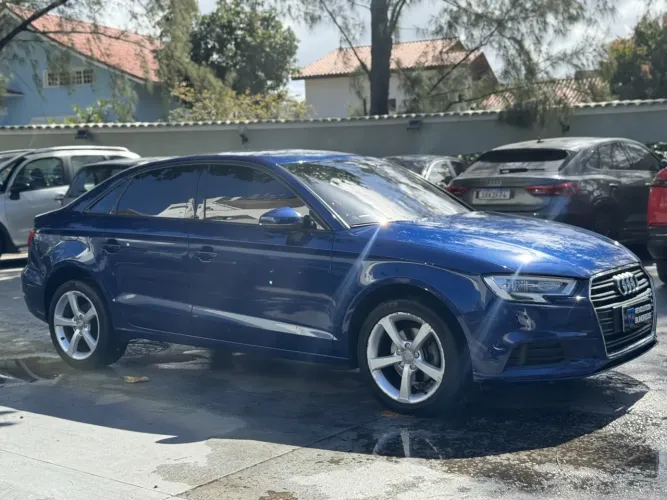 Audi A3 Sedan 1.4 TFSI Flex Tiptronic 4P 2017