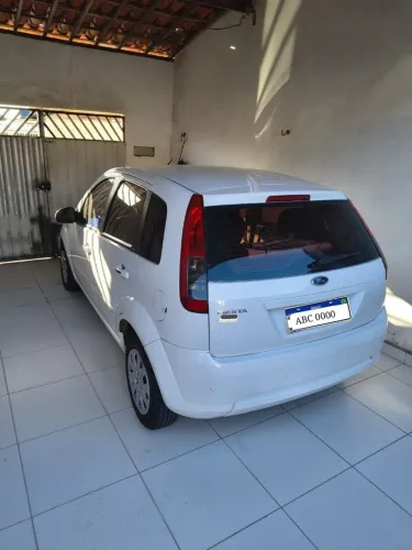 Ford Fiesta Sedan 1.0 8V Flex 4P 2013