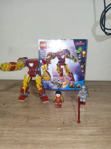 Conjunto legos Marvel e Ninjago