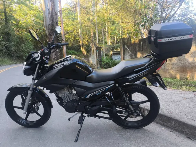 Vendo YBR FACTOR único dono.