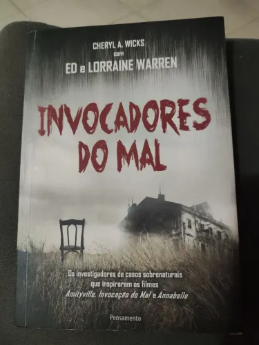 Livro invocadores do mal