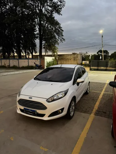 Ford Fiesta SEL 1.6 16V Flex Aut. 5P 2017
