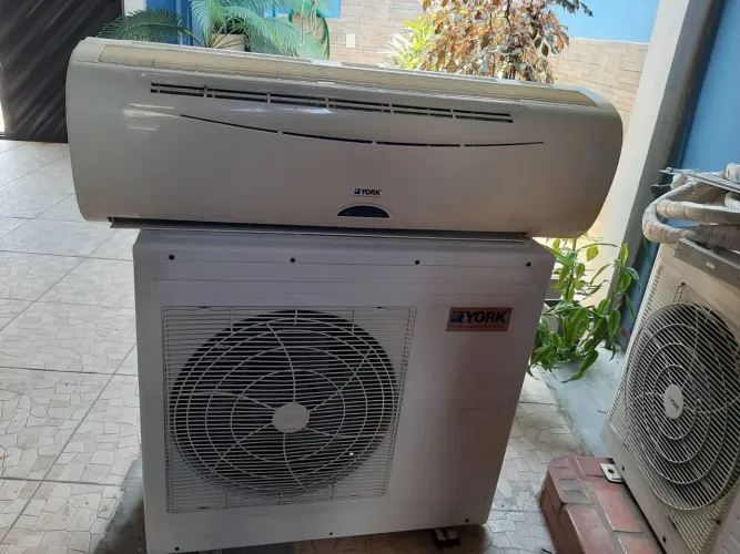 Ar condicionado split york 24000btu