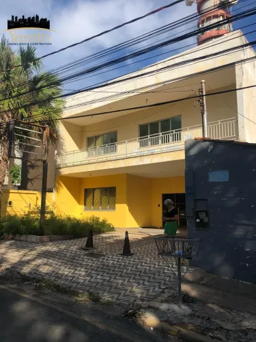 Sobrado Comercial à venda em Cuiabá-MT, no bairro Bandeirantes, com 600,00 m² de área! Apr