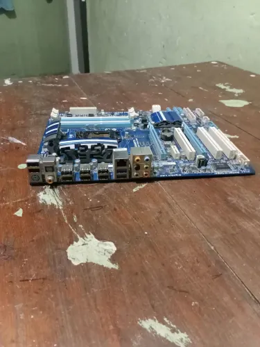 Placa Mãe Intel P55 Lga 1156 Com Defeito - Sucata / Reparo