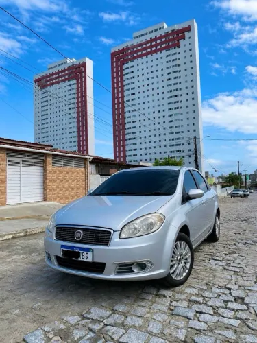 Fiat Linea 1.9/ HLX 1.9/ 1.8 Flex 16V 4P 2010