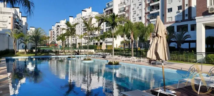 Apartamento para alugar 3 quartos sendo 1 suíte e demi-suíte Abraão | Florianópolis/SC.