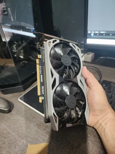 Vendo placa de video gtx 1660