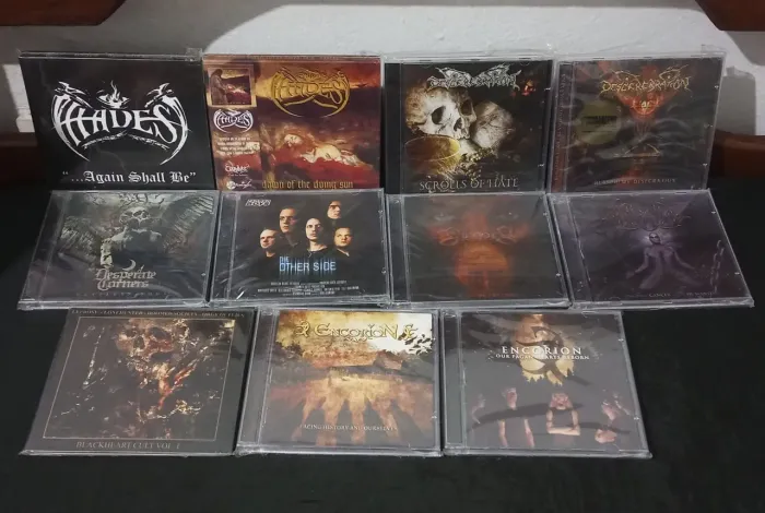CDs seminovos e zerados.