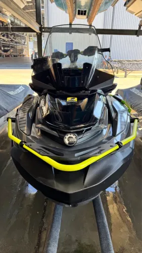 BRP Seadoo Explorer Pro 230