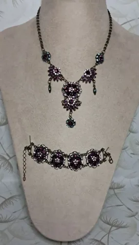 Conjunto colar e pulseira roxo vintage