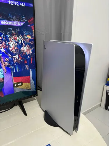 VENDO PS5 FAT ( 825gb)