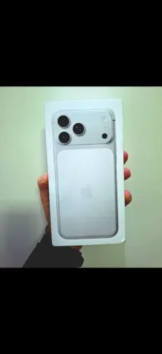 VENDO IPHONE 17 PRO MAX LACRADO BRANCO