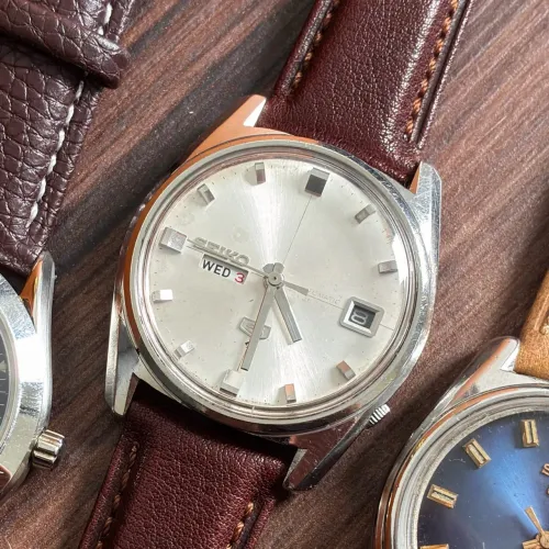 Relógio vintage Seiko 5 branco