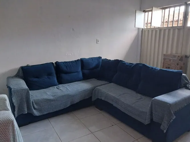 Sofá de canto + poltrona 