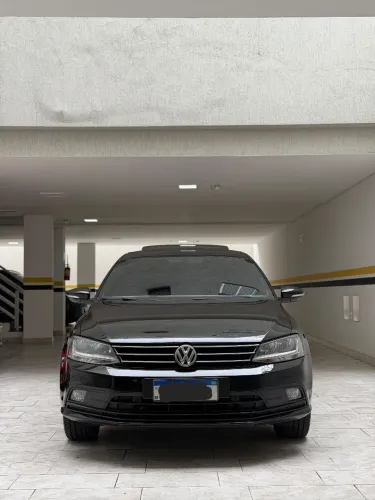 Volkswagen Jetta Comfortline 1.4 TSI 16V 4P Aut. 2018