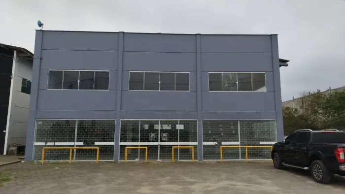 Imóvel para aluguel possui 750 metros quadrados em Colégio Agrícola - Araquari - SC