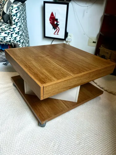 Mesa de centro moderna para sala de estar