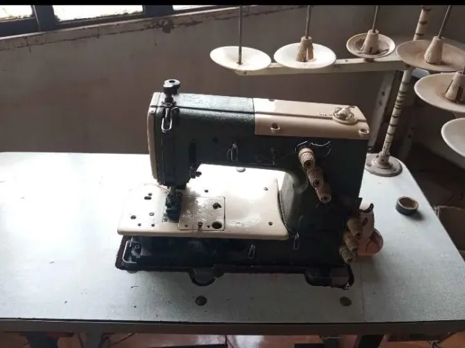 Máquinas de costura pra Jeans