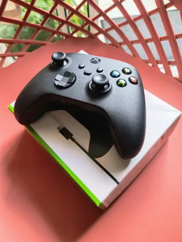 Controle Xbox preto carbon black