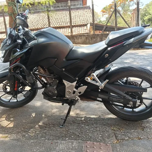 Moto única dona 23/23