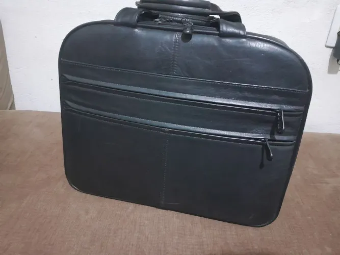 Maleta de couro 