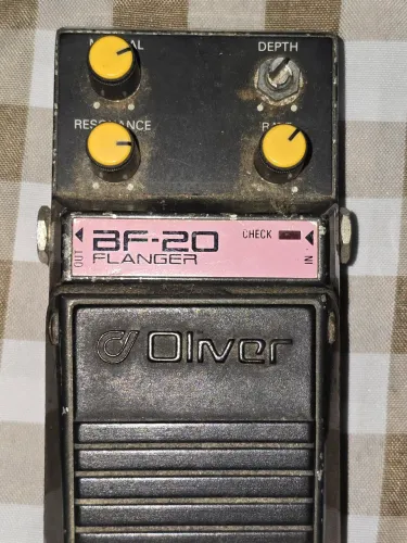 Pedal de Efeito Oliver BF-20 Flange