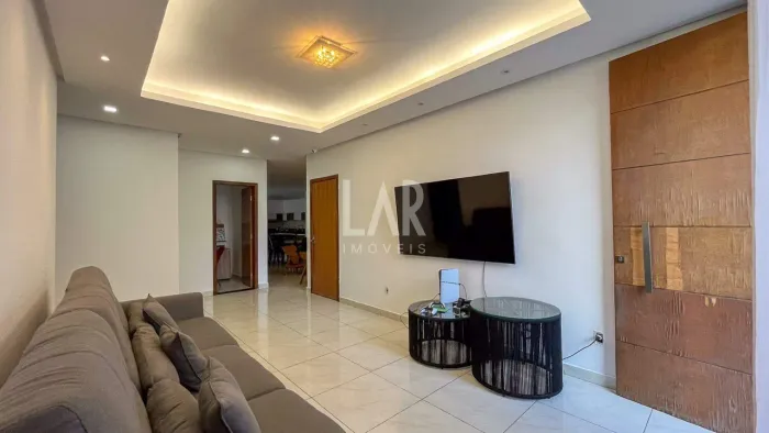 Casa à venda, 3 quartos, 3 suítes, 4 vagas, Braúnas - Belo Horizonte/MG