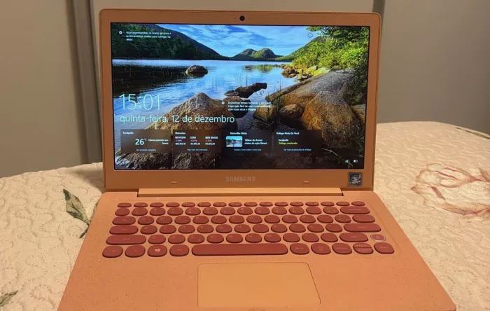 Notebook Samsung 900$