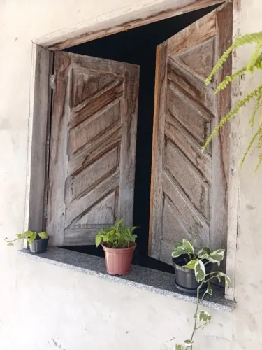 Janela de madeira