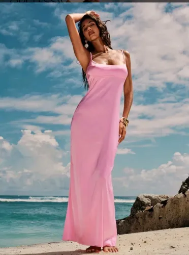 Vestido rosa de cetim