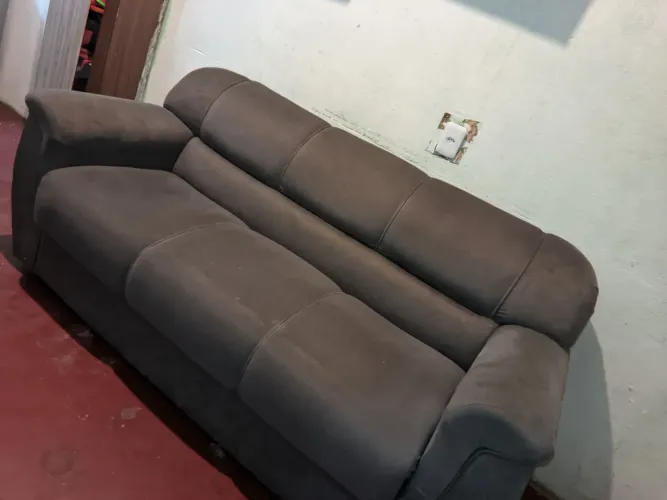 Sofá 3 lugares 