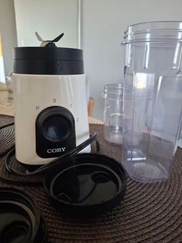 Liquidificador Portátil - COBY MTO NOVO