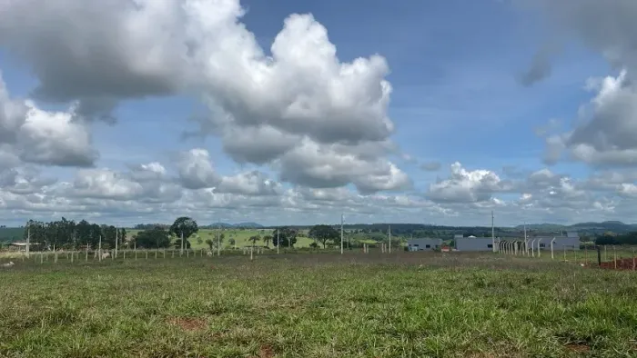 Chácara Condomínio das Orquídeas, em Petrolina de Goiás - 1.269,27M2