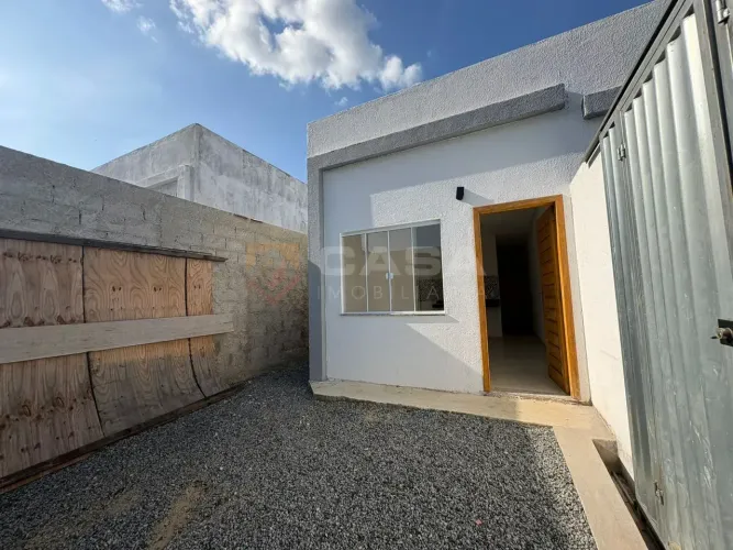 Casa linear 2 quartos com suíte,  em colina da serra