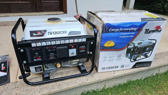 Gerador a gasolina - 1100w - 220v - Toyama