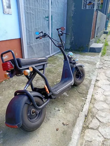 Moto elétrica bem conservada ano 2022 bateria lítio nova 1200w