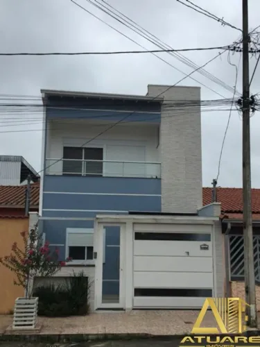 Excelente casa residencial para locação e venda no bairro São Carlos, Pouso Alegre-MG! Óti
