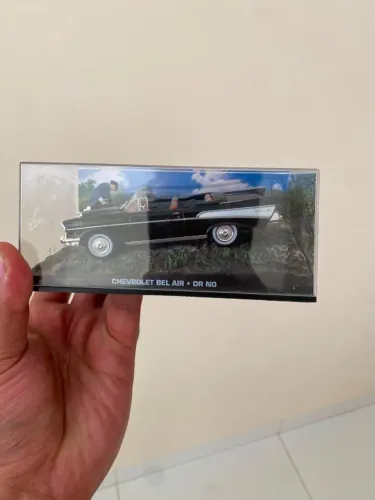 Miniatura Chevrolet Bel Air Conversível 1957 - Dr. No 007 - Die-Cast Colecionável