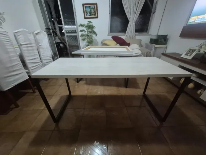 Mesa de escritório grande