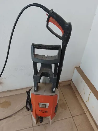 Vendo máquina lavar carro 1500.00