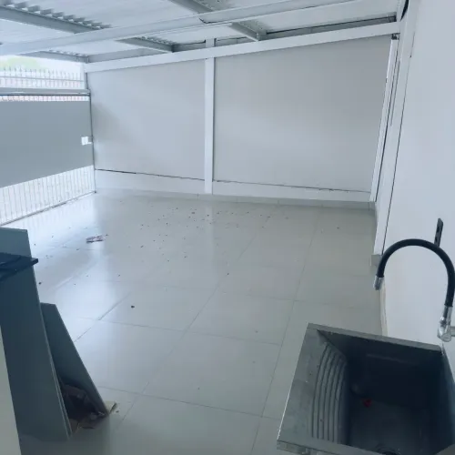 Kitnet de Alto Padrão Mobiliada com Ar-Condicionado e 2 Vagas
