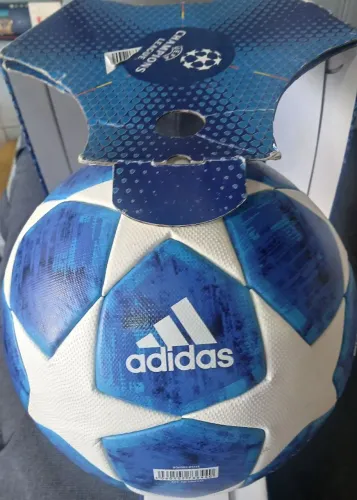 Bola Oficial MatchBall Champions League 2018 2019 adidas Finale Nova na Caixa Frete Grátis