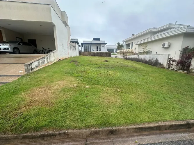 TERRENO CONDOMINIO COLINASDOSOL 300 M² ( 12M X 25M) PLANO