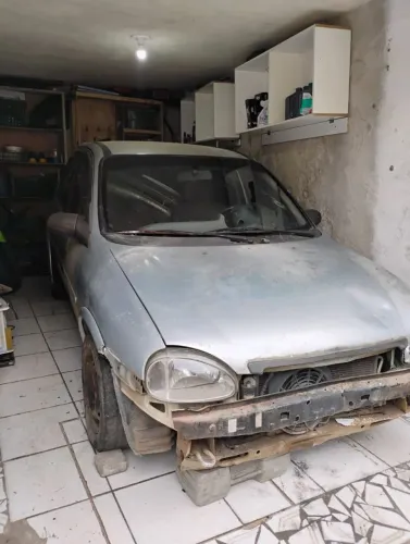Peças do Corsa sedan 