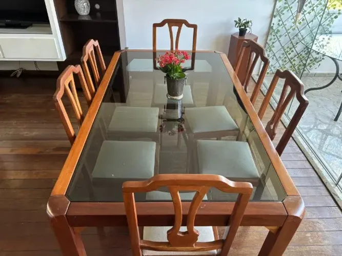 Mesa de Jantar em Madeira Maciça 1,80 m com Tampo de Vidro | 6 Cadeiras