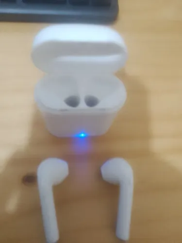 Fone de ouvido sem fio, semi novo.