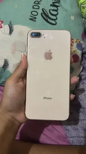iPhone 8 Plus seminovo 